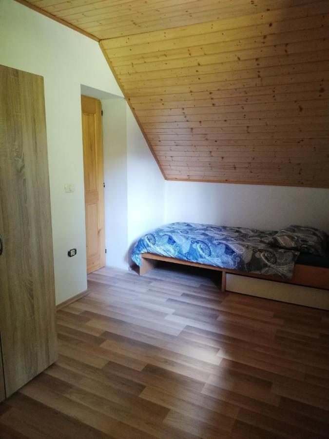 Guest House Nanos Vipava Exterior foto